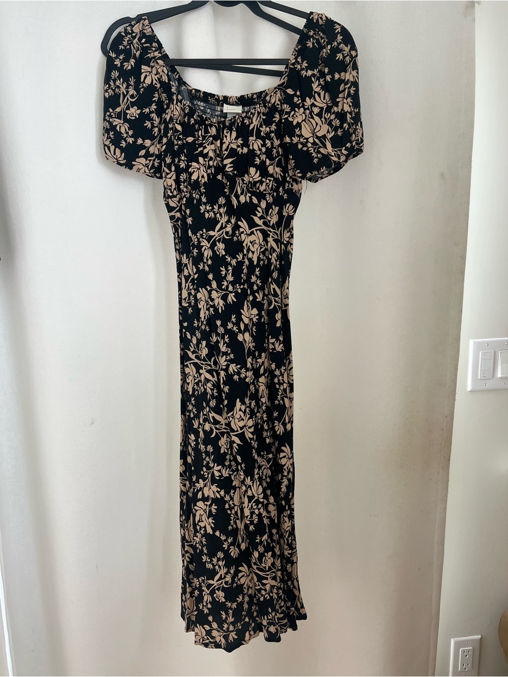 A new day Black Floral Midi Dress with Puff Sleeves